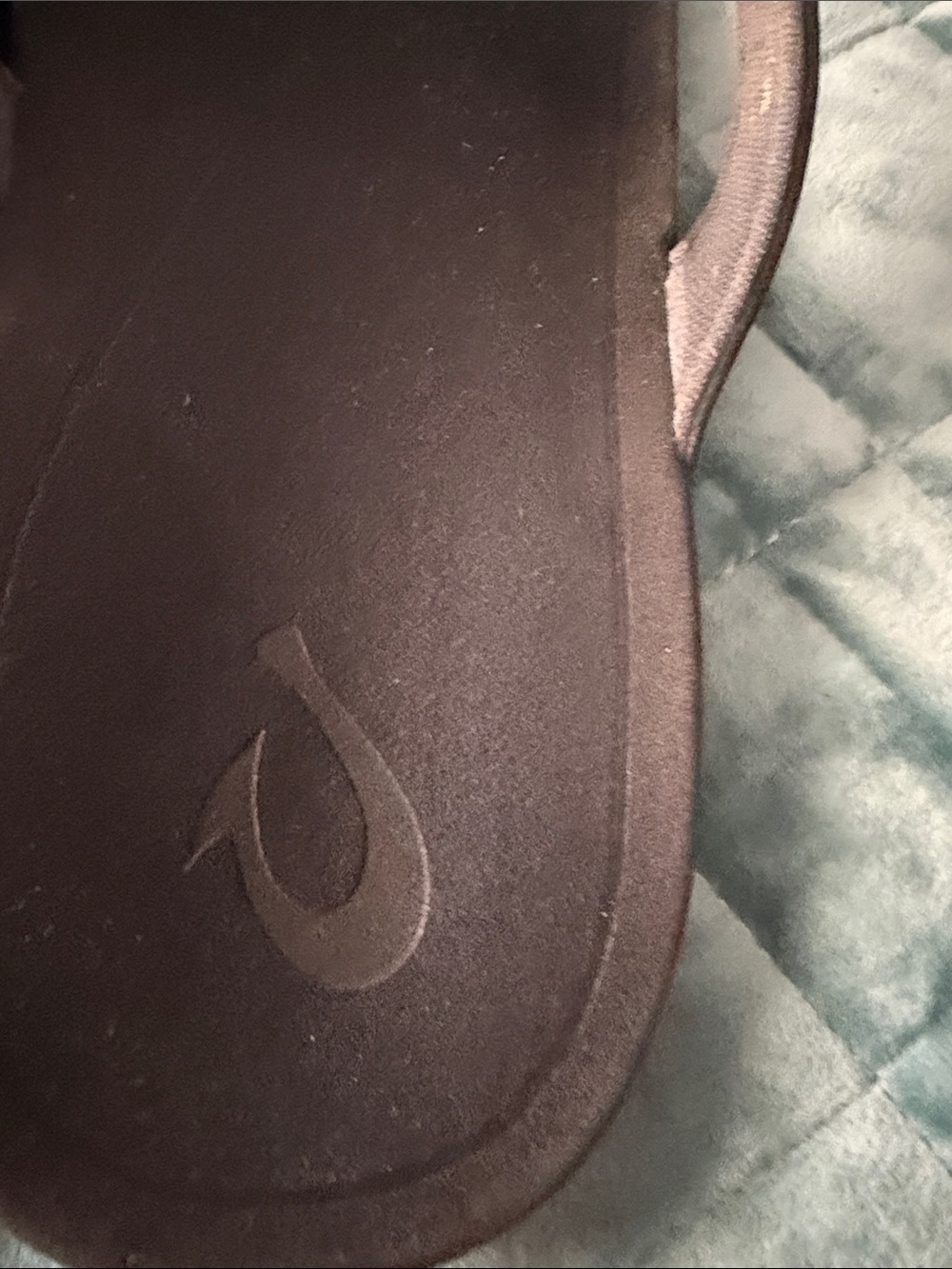 OluKai Black Women’s Flip Flop Sandals - LIKE NEW - Picture 4 of 7